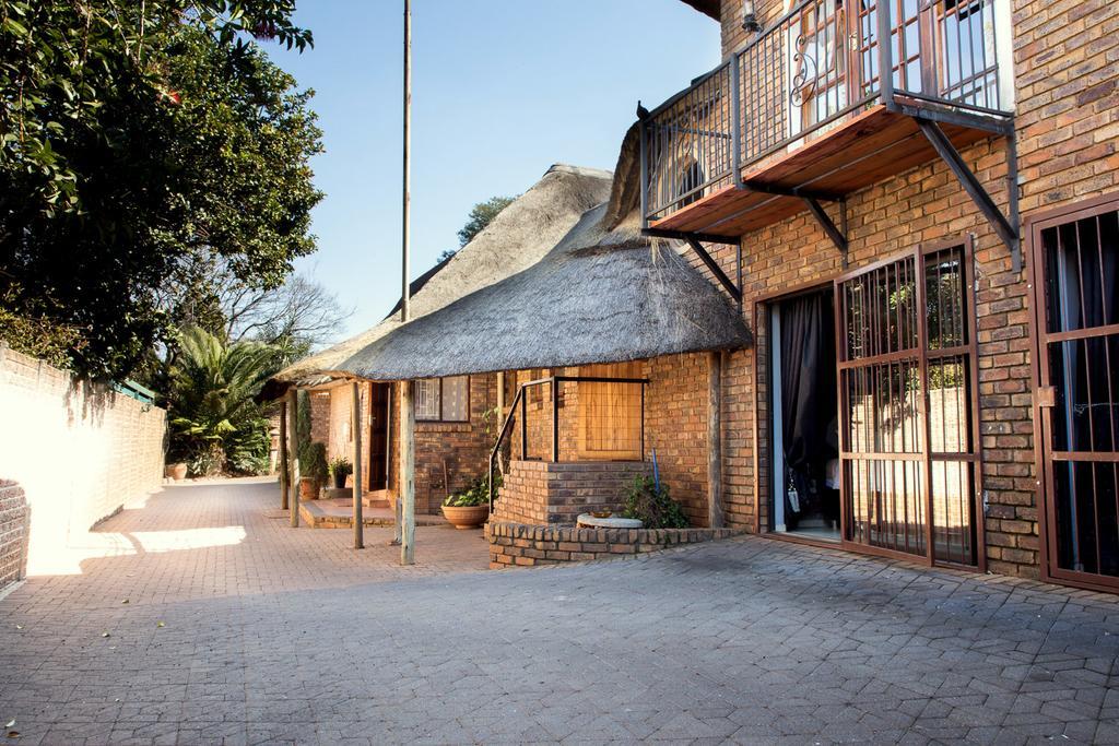 Thatch Haven Guesthouse Centurion Exterior photo